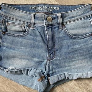 American Eagle women’s shorts